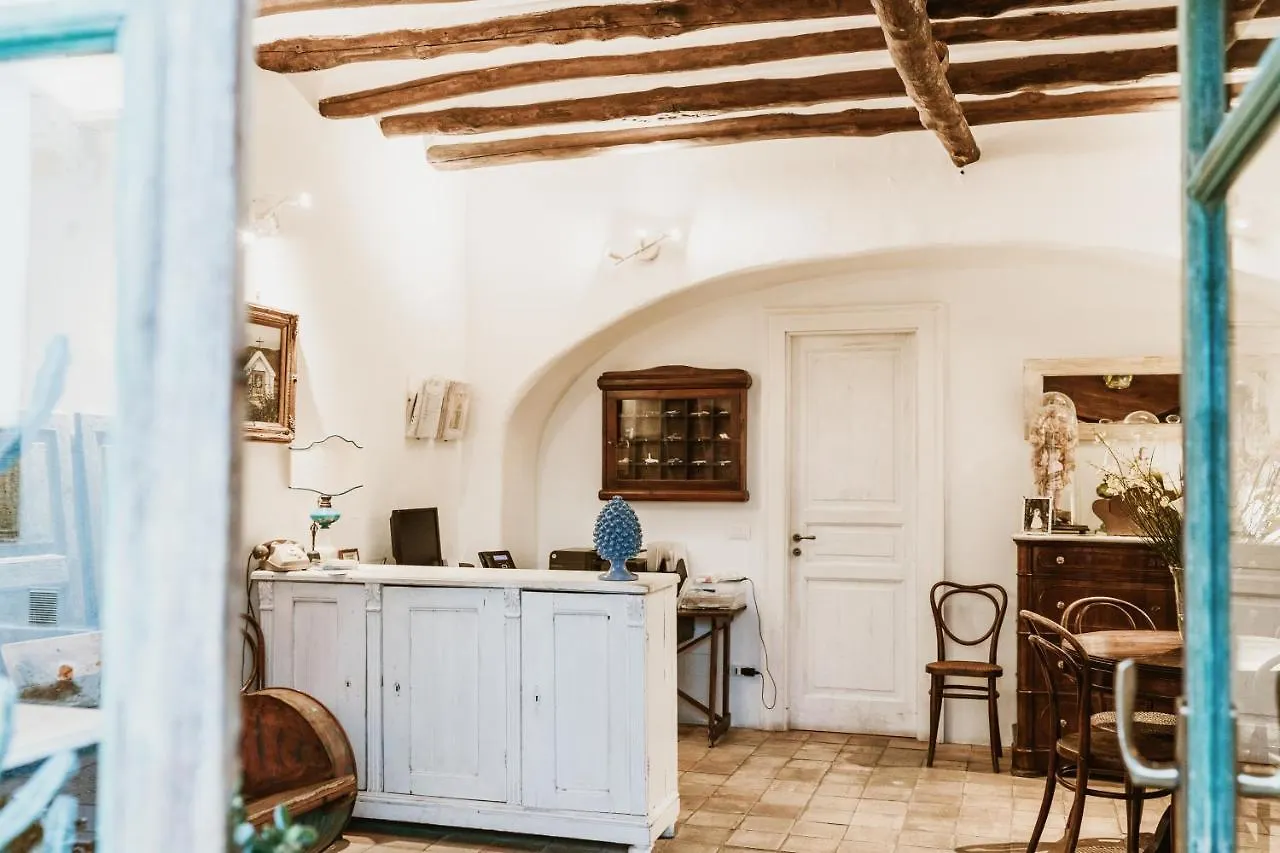 Boutique Hotel I Cinque Balconi Санта-Марина-Салина 3*,  Италия