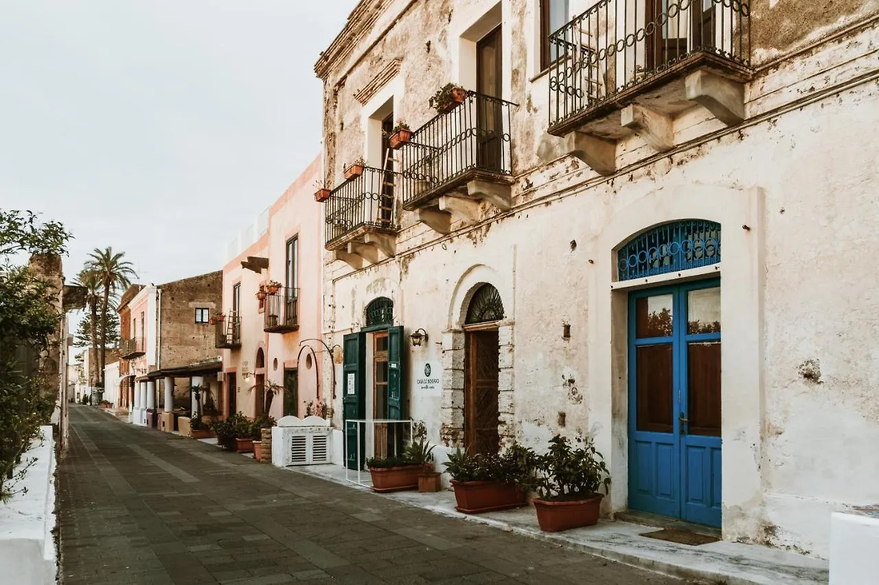Boutique Hotel I Cinque Balconi Santa Marina Salina