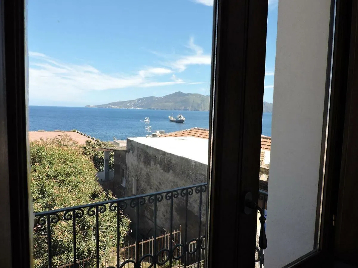 Hotel I Cinque Balconi Santa Marina Salina Italie